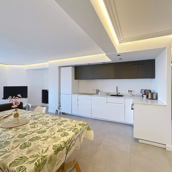 Cannes : très bel appartement au calme en centre ville
