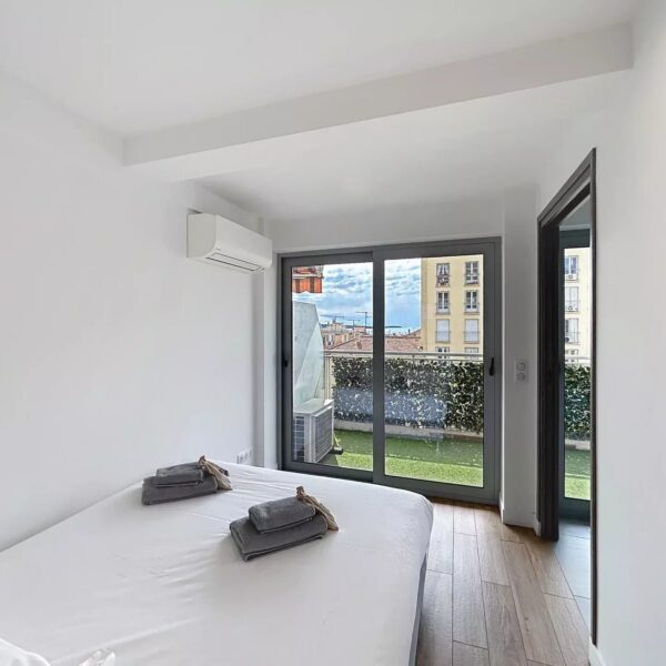 Cannes : très bel appartement au calme en centre ville