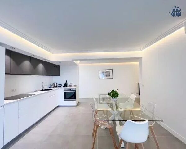 Cannes: very nice, quiet apartment in the city center