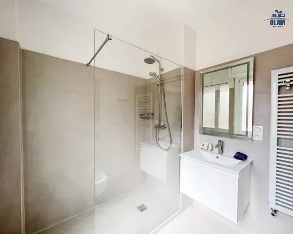 Suquet : Vue mer spectaculaire sur la baie de Cannes