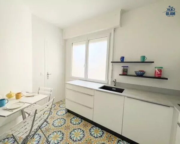 Suquet : Vue mer spectaculaire sur la baie de Cannes