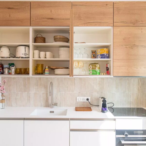 Appartement Cannes Suquet : splendide 3 pièce, étage élevé, vue mer panoramique