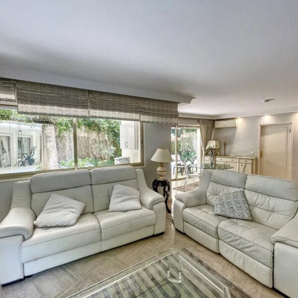 Apartment Cannes Basse Californie: large garden level, residence with swimming pool, parking