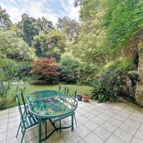 Apartment Cannes Basse Californie: large garden level, residence with swimming pool, parking