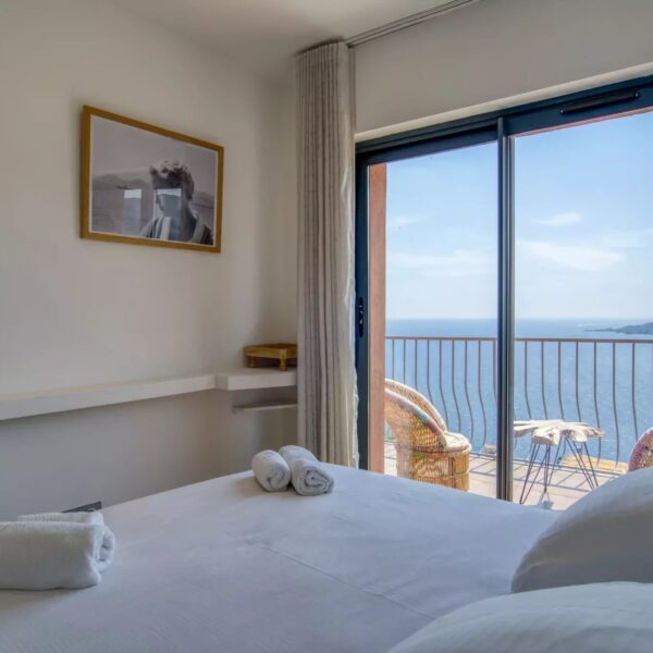 Théoule: 3-bedroom villa with swimming pool and sea view