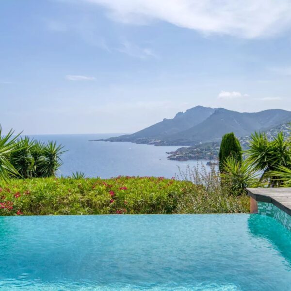 Théoule : Villa 3 chambres avec piscine et vue mer