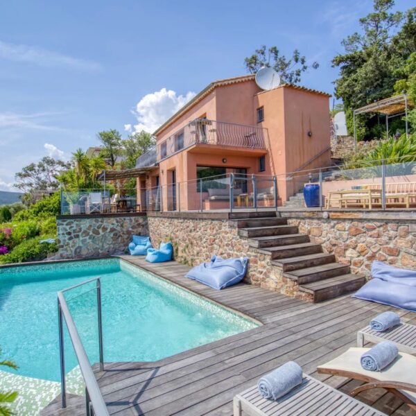 Théoule : Villa 3 chambres avec piscine et vue mer