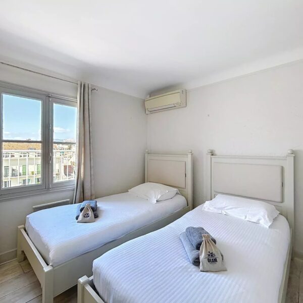 Cannes : Appartement 1mn du Palais : 3 chambres avec terrasse