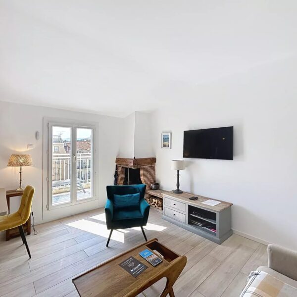 Cannes : Appartement 1mn du Palais : 2 chambres avec terrasse