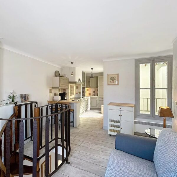Cannes: Apartment 1 minute from the Palais: 3 bedrooms with terrace