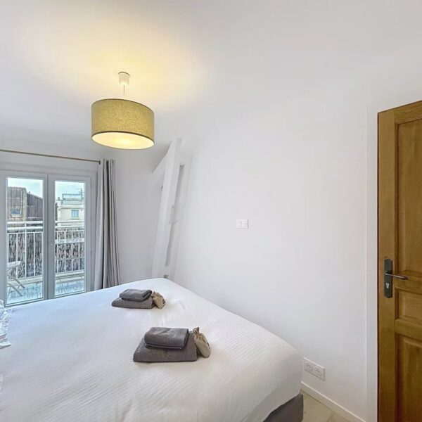 Cannes: Apartment 1 minute from the Palais: 2 bedrooms with terrace