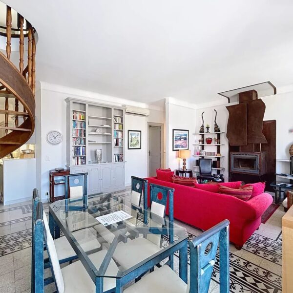 Cannes : Appartement 1mn du Palais : 3 chambres avec terrasse