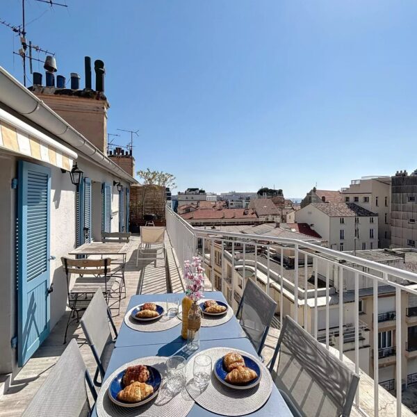 Cannes : Appartement 1mn du Palais : 3 chambres avec terrasse