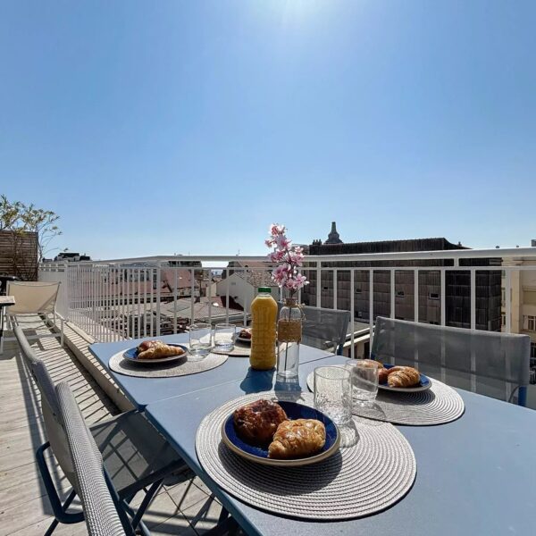 Cannes : Appartement 1mn du Palais : 3 chambres avec terrasse