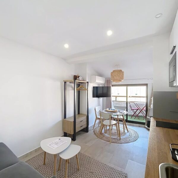 Cannes: 2-room apartment in a quiet location, 2 minutes from the beaches