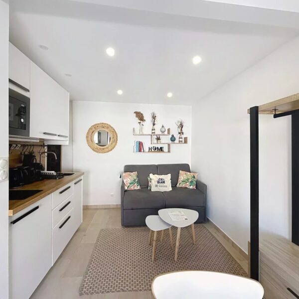 Cannes  : appartement 2 pièces au calme à 2 mn des plages