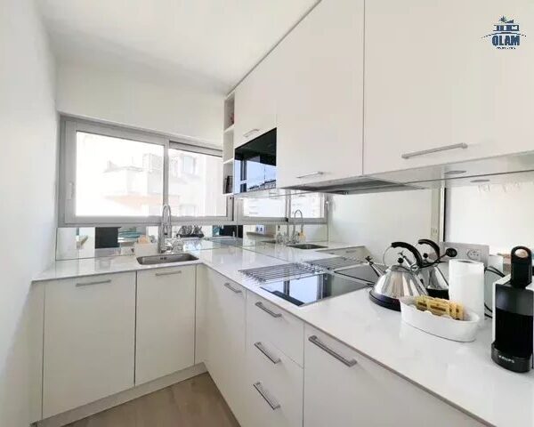 Cannes: charming studio in a secure residence 200m from the beaches