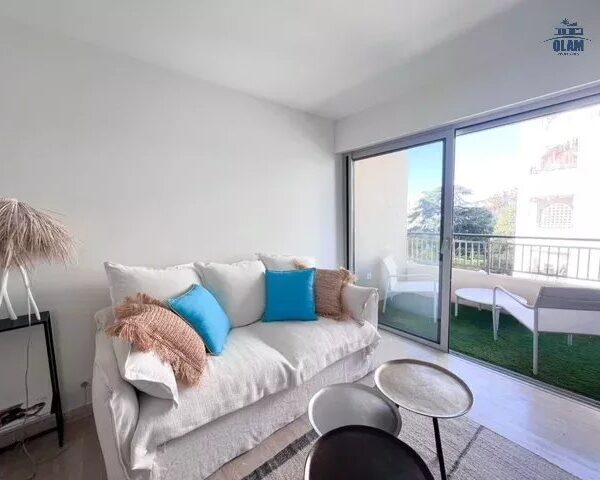 Cannes: charming studio in a secure residence 200m from the beaches