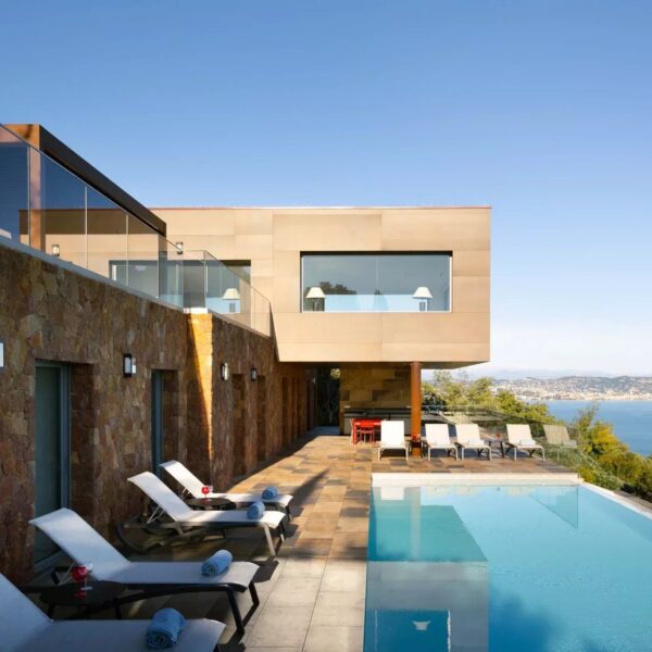 Théoule sur mer: Luxurious 7-bedroom villa – sea view