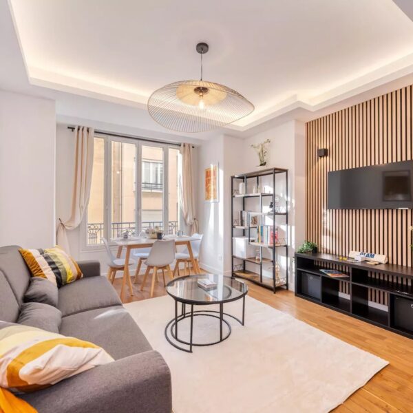 Appartement Cannes Croisette : 3 Pièces ensoleillé, rénové avec goût, très belles prestations, plages à 2 mns