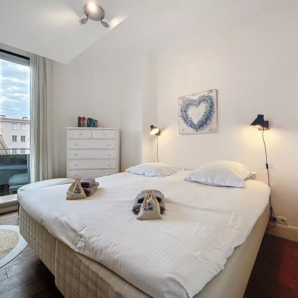 Cannes: Appartement duplex Suquet 3 chambres avec terrasse et vue mer