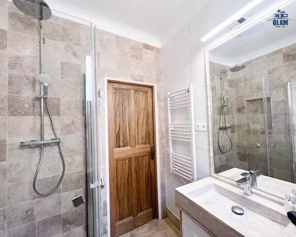 Cannes: Appartement duplex Suquet 3 chambres avec terrasse et vue mer