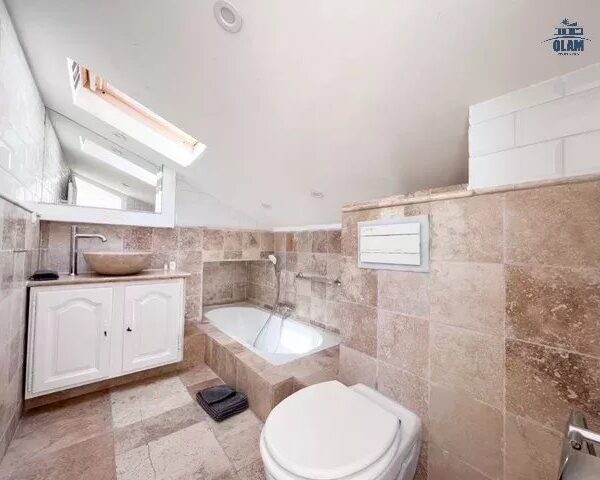 Cannes: Appartement duplex Suquet 3 chambres avec terrasse et vue mer