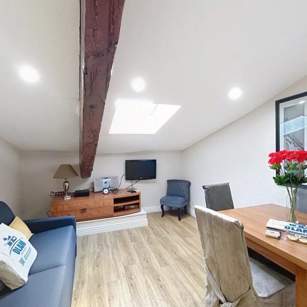 Cannes  : appartement 2 pièces au calme à 2 mn des plages