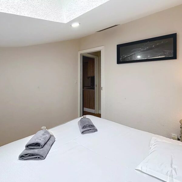 Cannes: 2-room apartment in a quiet location, 2 minutes from the beaches