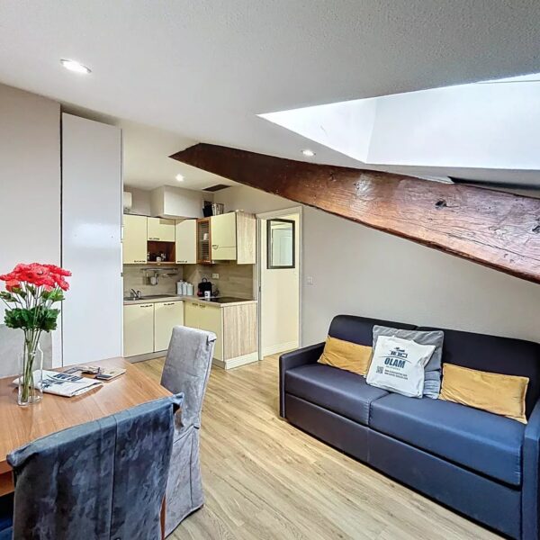 Cannes  : appartement 2 pièces au calme à 2 mn des plages