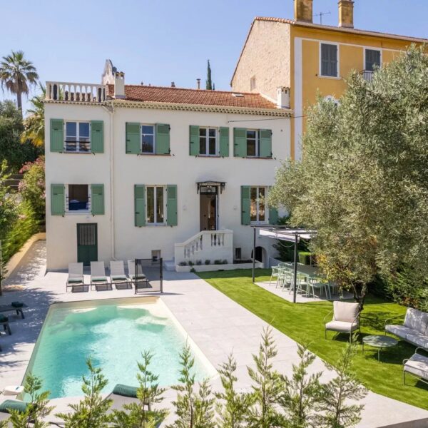 Cannes maison de ville piscine 4 chambre studio indépendant piscine sauna salle de jeux solarium