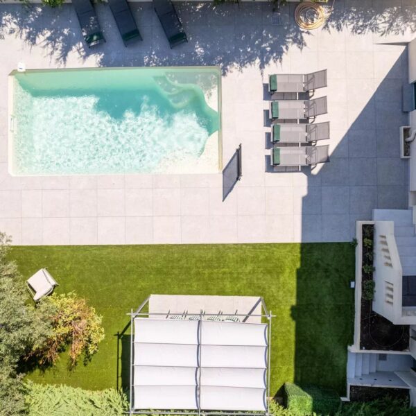 Cannes maison de ville piscine 4 chambre studio indépendant piscine sauna salle de jeux solarium