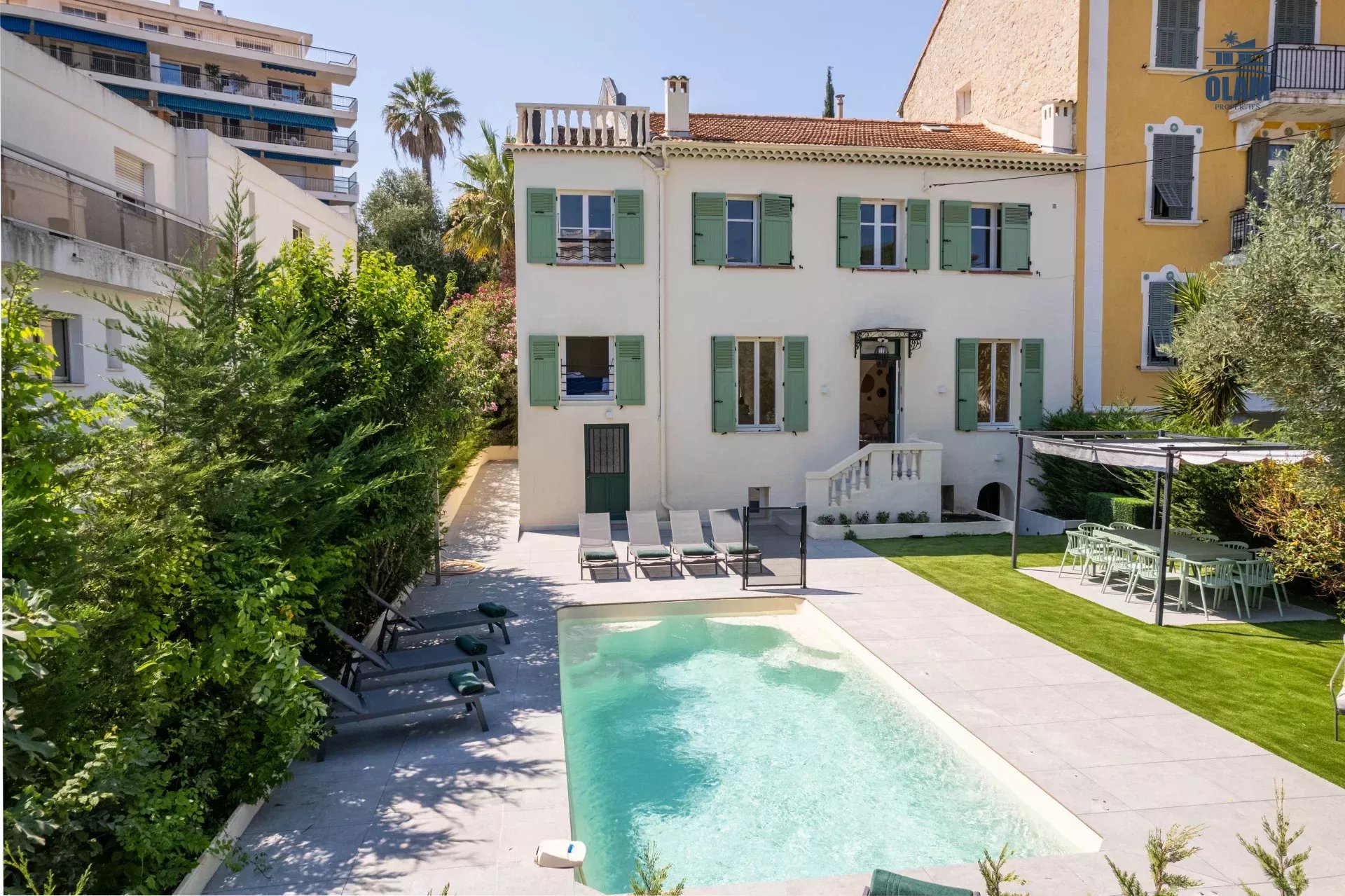 Cannes maison de ville piscine 4 chambre studio indépendant piscine sauna salle de jeux solarium