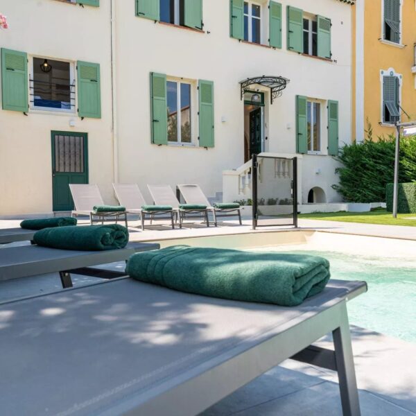 Cannes maison de ville piscine 4 chambre studio indépendant piscine sauna salle de jeux solarium