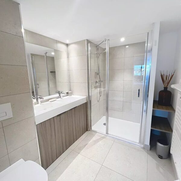 Cannes Centre-ville : Appartement 2 pièces résidence neuve 5mn Croisette et plages