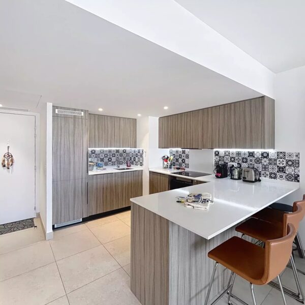 Cannes Centre-ville : Appartement 2 pièces résidence neuve 5mn Croisette et plages