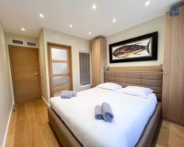 Cannes: quiet 3-bedroom apartment with parking