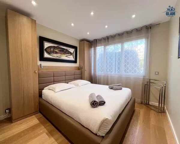 Cannes: quiet 3-bedroom apartment with parking