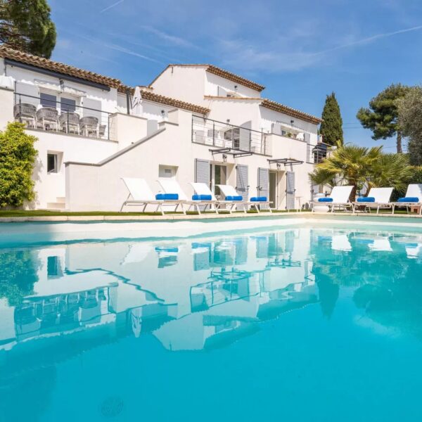 Villa d’exception à Cannes – Luxe, nature & élégance – Croisette à 15 mn