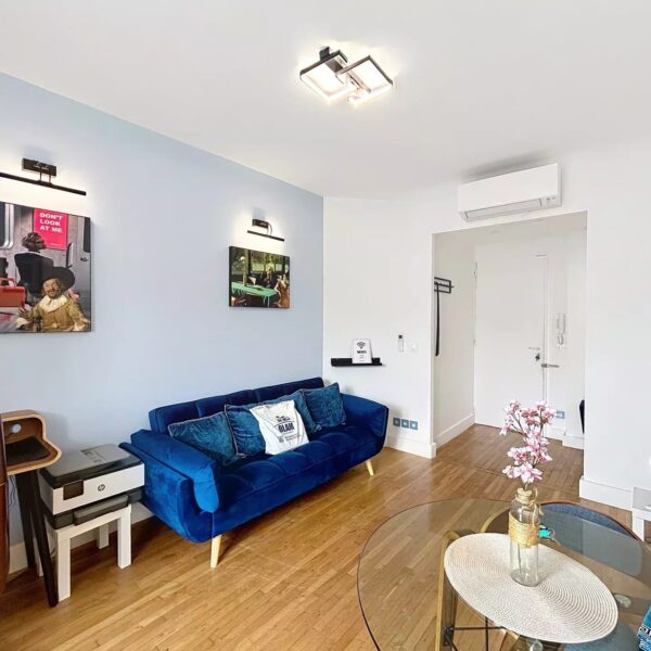Cannes: 50 shades of blue : Modern 1BR in heart of town