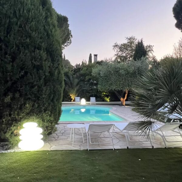 Villa d’exception à Cannes – Luxe, nature & élégance – Croisette à 15 mn