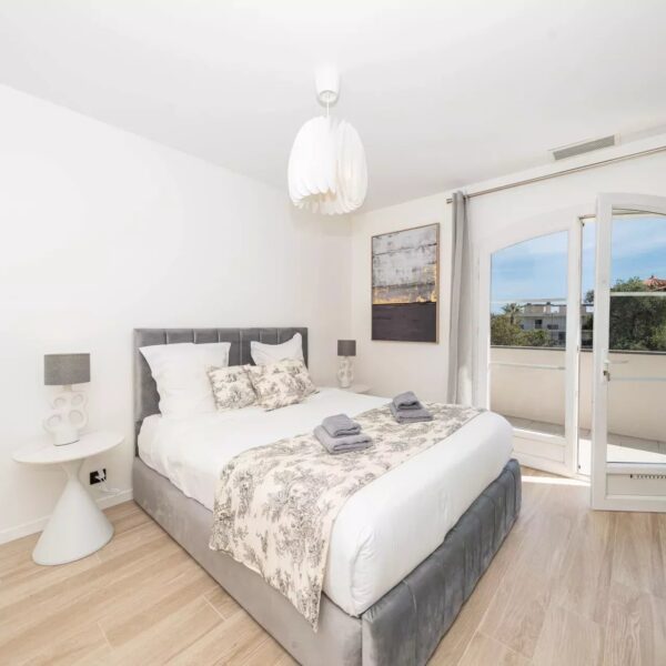 Villa d’exception à Cannes – Luxe, nature & élégance – Croisette à 15 mn