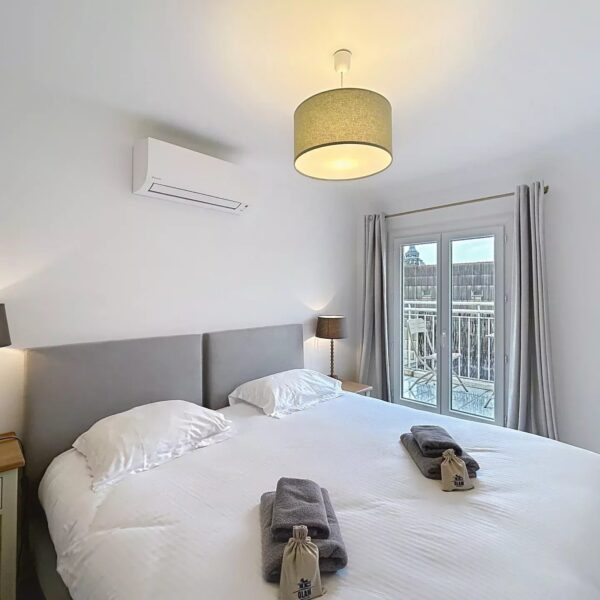 Cannes :Duplex d’Exception – 5 Chambres – 2 Terrasses – À 1 Minute du Palais des Festivals – Cannes Hyper-Centre