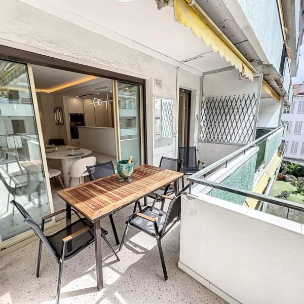 Cannes Excellence – Gorgeous 3BR / 2 bath with terrace, heart of town