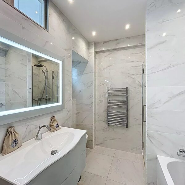 Cannes :Duplex d’Exception – 5 Chambres – 2 Terrasses – À 1 Minute du Palais des Festivals – Cannes Hyper-Centre