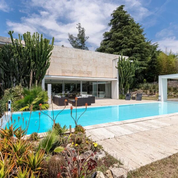 Villa contemporaine d’architecte – Entre Biot et Valbonne