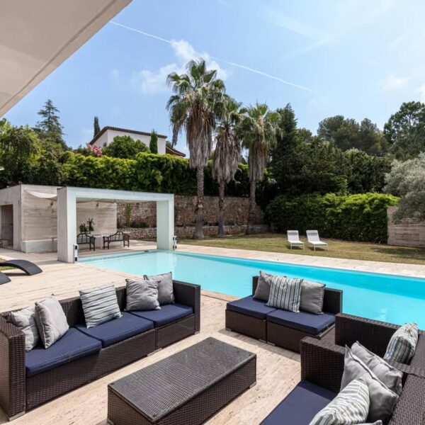 Villa contemporaine d’architecte – Entre Biot et Valbonne