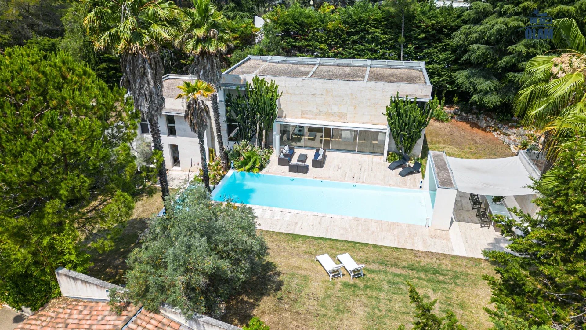 Villa contemporaine d’architecte – Entre Biot et Valbonne