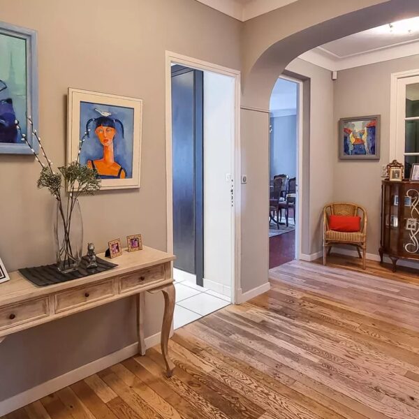 Bastide Le Cannet : 380 M2, swimming pools, terrain 2885 M2