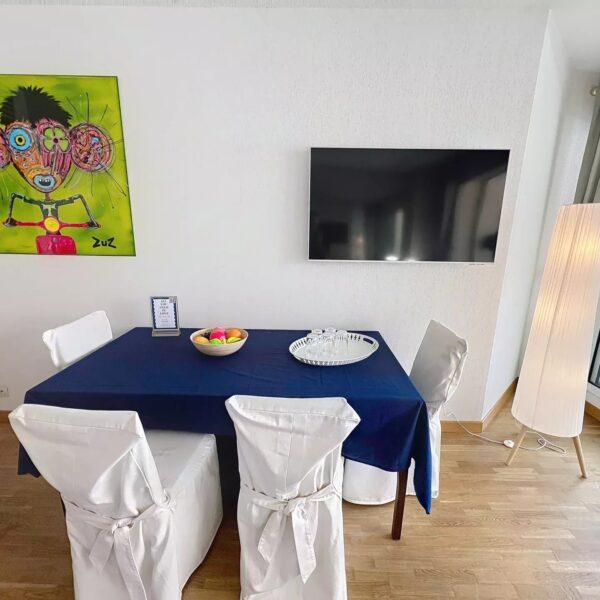 Cannes – Rue d’Antibes • Elegant One-Bedroom Apartment with Spacious Furnished Terrace, Absolute Peace in the City Center